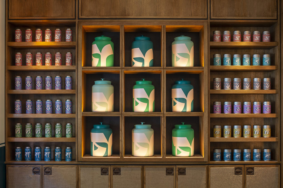 英国的一家茶饮店铺vi设计形象欣赏